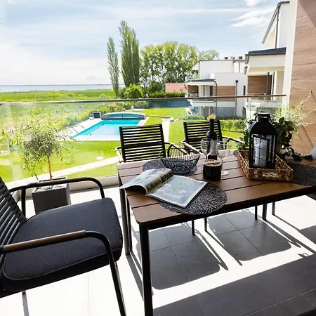 Breeze Apartment *